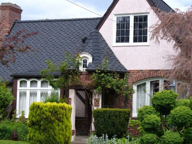 Seattle Brick House With Composite Roof - Roofing Replacement Project